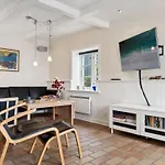Nyaraló Malila - 15m From The Sea By Interhome Hasle