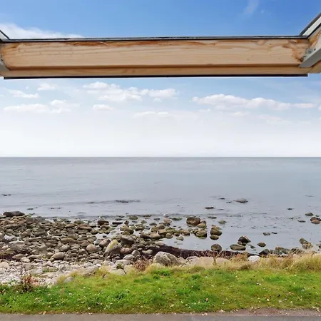 Malila - 15m From The Sea By Interhome Nyaraló *