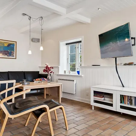 Dom wakacyjny Malila - 15m From The Sea By Interhome Hasle